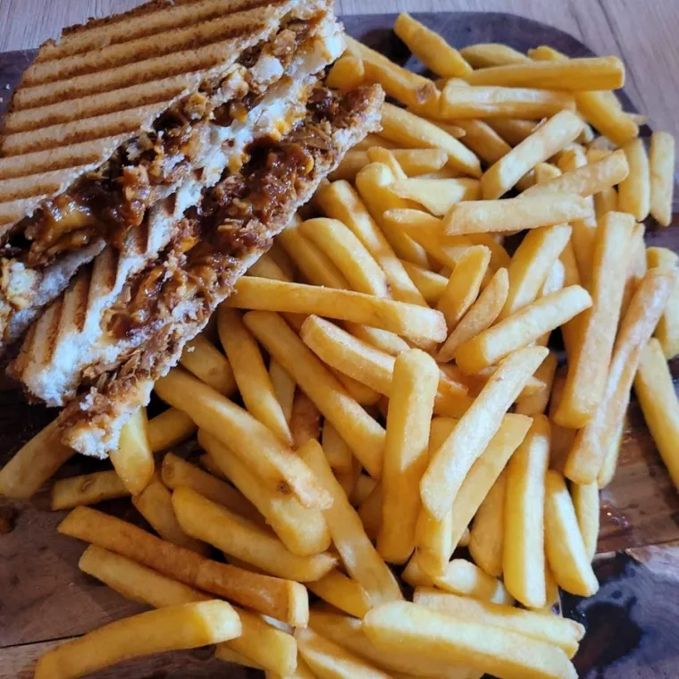 Les frites s'invitent au Foodtruck La Capsule, Bourg-en-Bresse, La Capsule Gourmande