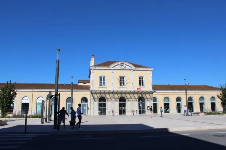 La Capsule en gare de Bourg-en-Bresse, Bourg-en-Bresse, La Capsule Gourmande